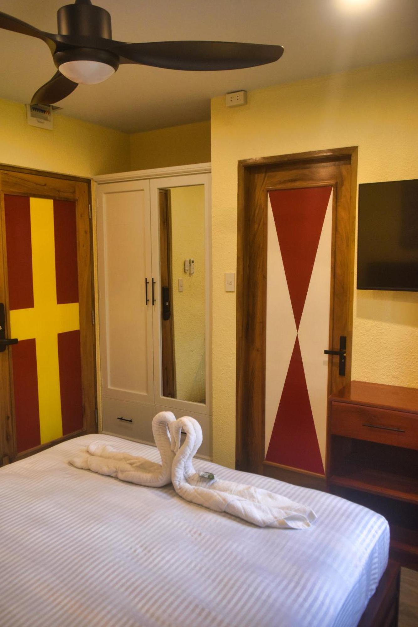 P1 Club Resort 팡라오 객실 사진
